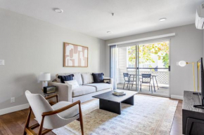 Mountain View 2BR w Gym Spa Parking nr Dining SFO-380